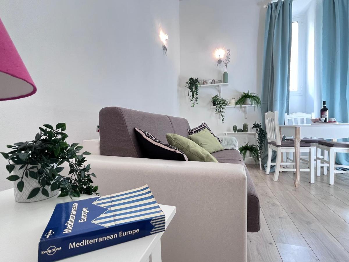 New In - Center Apartment Rom